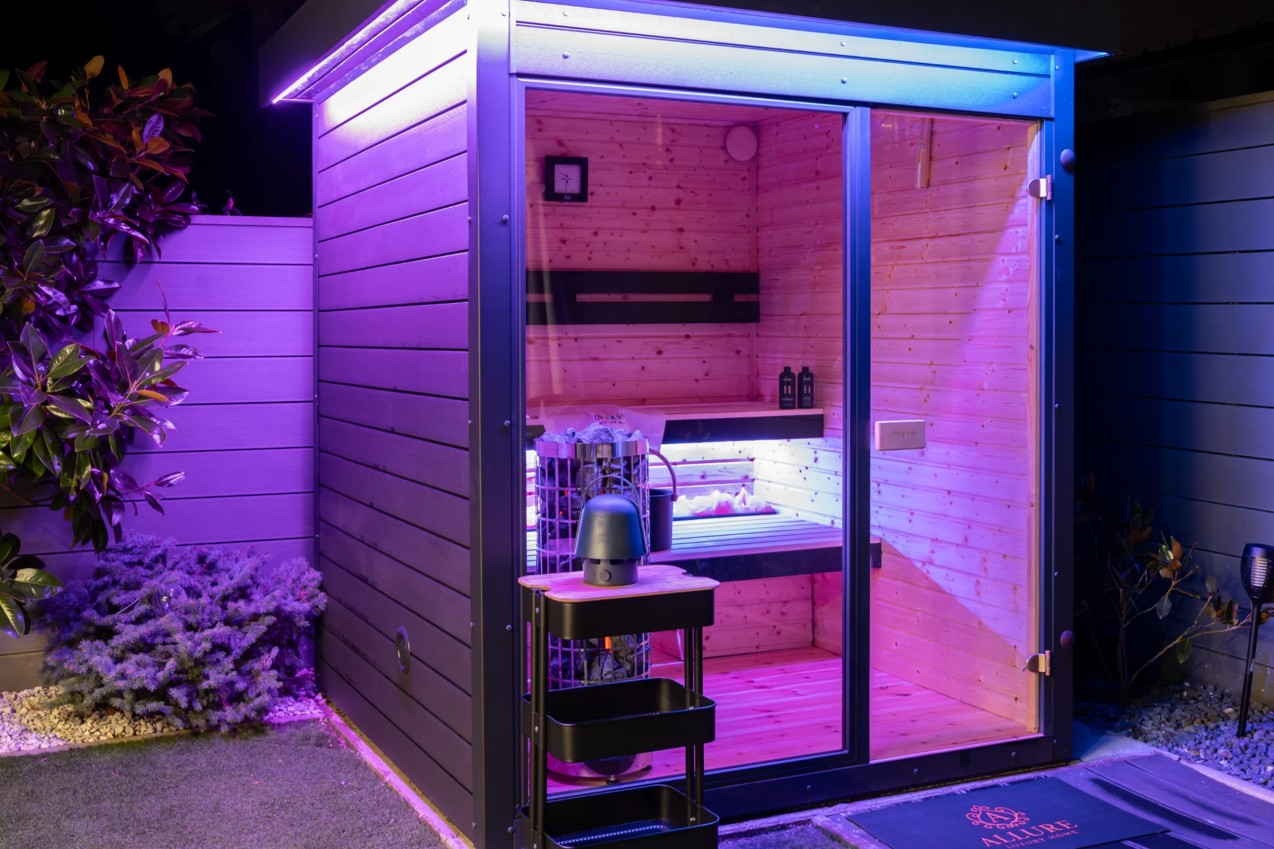 Allure Finn szauna LED-es sóberakással